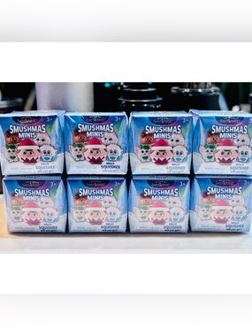 Santaverse Smushmas Minis Squishies Surprise Toys Collectible Bundle of 8
